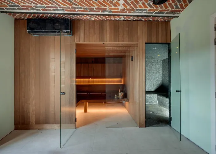 Ferme De Petrieux - Gite "Le Chene" Avec Piscine Et Wellness