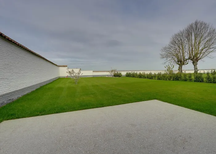 Ferme De Petrieux - Gite "Le Chene" Avec Piscine Et Wellness